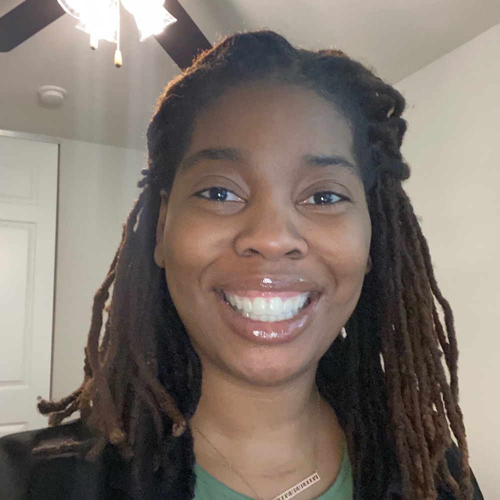 Meet your Posher, Kendra